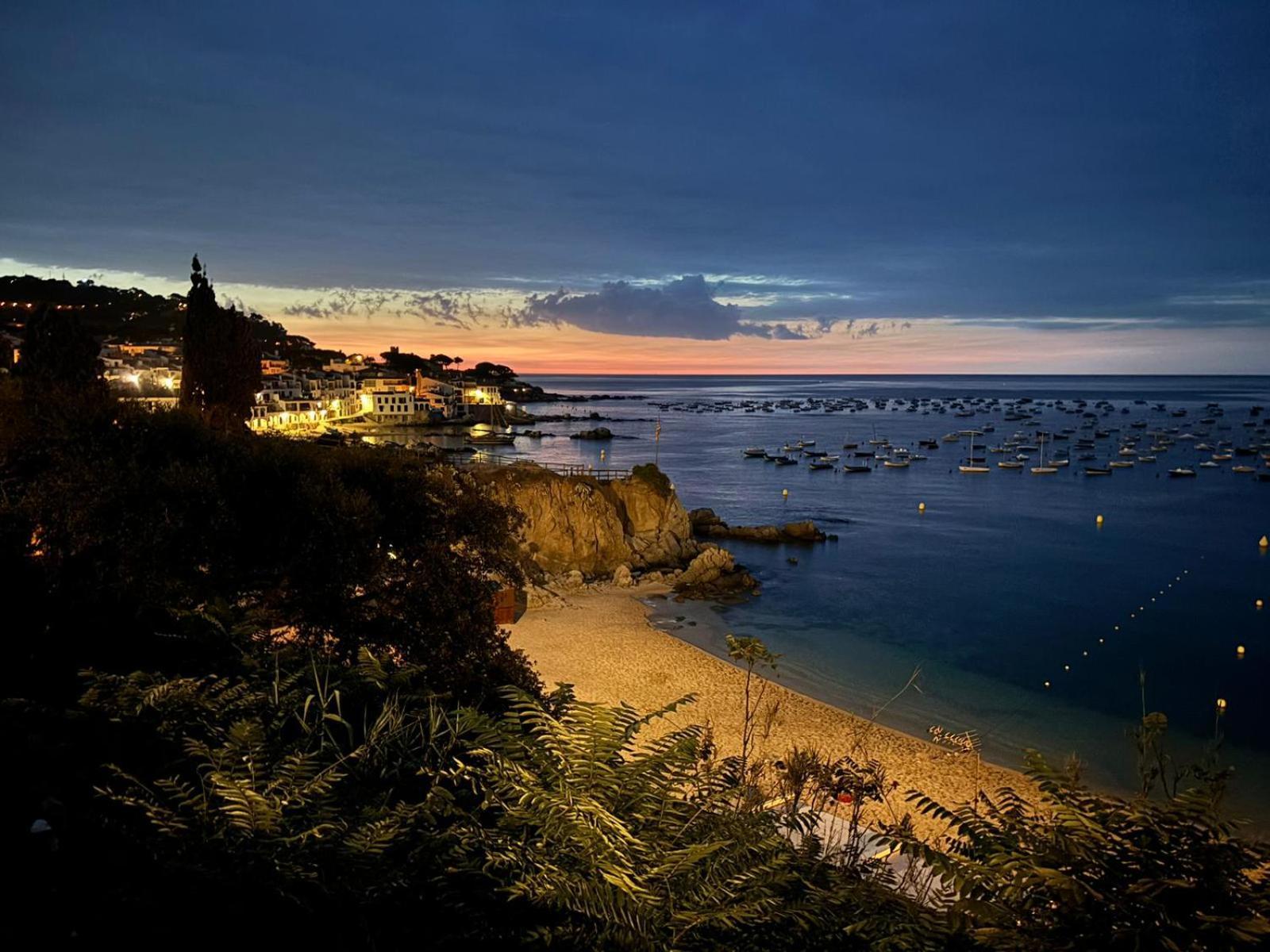 Apartamento Frente Al Mar En La Mejor Ubicacion De Calella Calella De Palafrugell Exterior photo